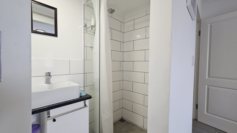 2 Bedroom Property for Sale in Stilbaai Wes Western Cape